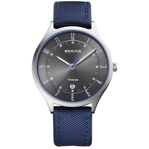 Model 11739-873 Bering Titanium quartz med tre visere og dato herreur