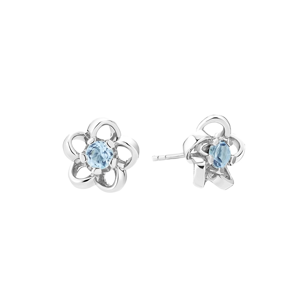 Blomformade örhängen i silver med fem kronblad och ljusblå topaz i mitten.