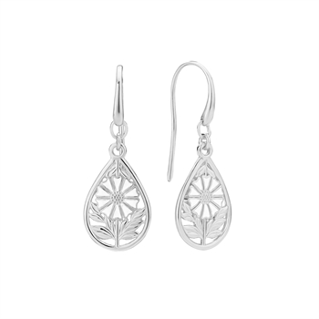 Örhängen i droppform med prästkrageliknande blommotiv, tillverkade i sterling silver med krok.