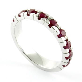 3,5 mm Classic Alliance ring in 14 carat white gold with 9 rubies