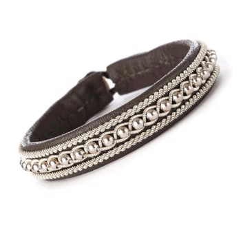 BeChristensen Hella Handwoven Sami Bracelet in brown with silver beads