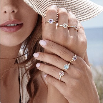 Nuran set , med totalt 0,44 ct Wesselton SI
