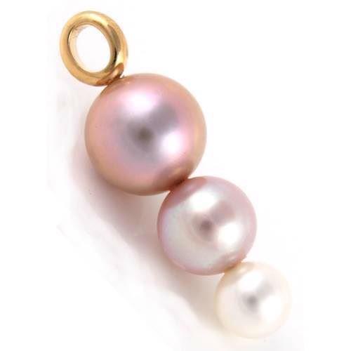 Pink three pearl frshwaterpearl pendant with 18 carat shell