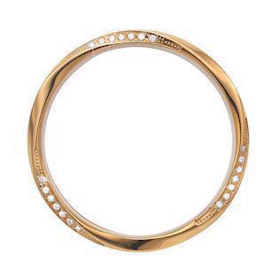 Christina Design London Collect Ø 38 mm, Wave gold plated Topring with 21 white sapphires