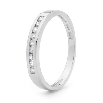 9 carat white gold finger ring with 0,18 carat diamonds