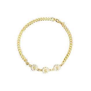 Lund, Gold plated Panzer chain bracelet with 3 x 7,5 mm daisy with white enamel