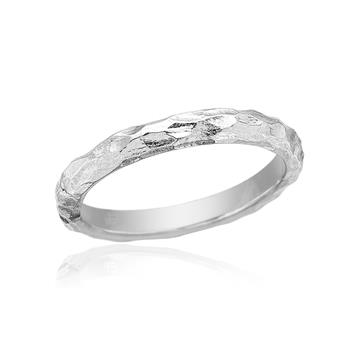 Feminin ring i sølv, från Blicher Fuglsang