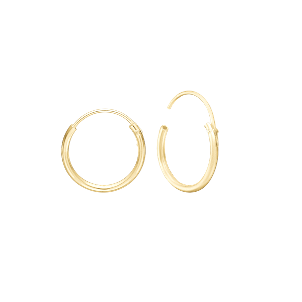 Cirkulära guldfärgade örhängen med tunn, slät tråd och enkel låsmekanism mot enkel bakgrund.