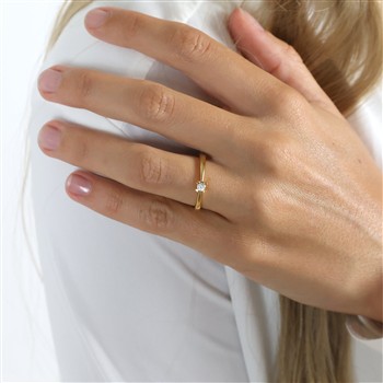 MARY Ring 8K LG DIAM 0,10CT W/VS, från Aagaard