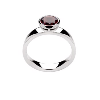925/- Ring rho. blank, Granat 1.40ct, från Bastian Inverun
