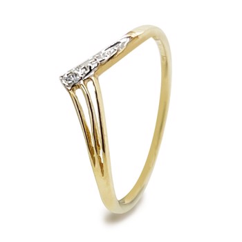 Diamond ring, from Bee