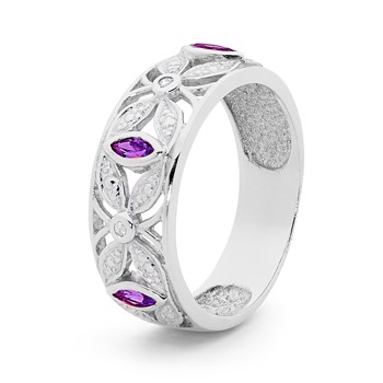 Silver ring, from Bee