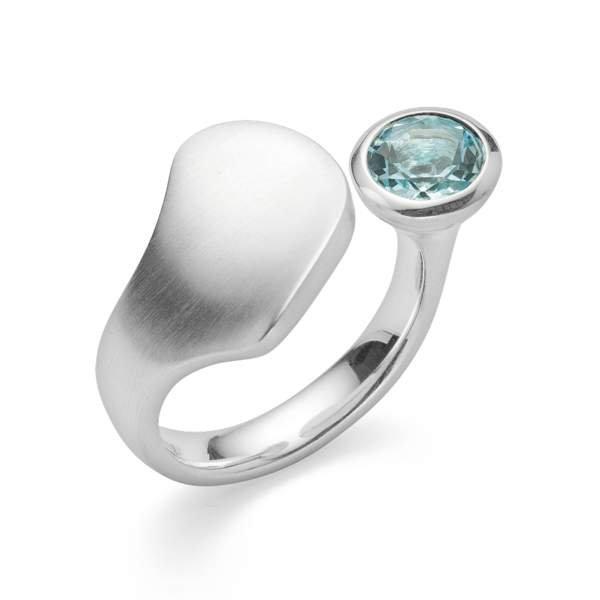 925/- Ring mat/blank, blå topas 1,35ct, från Bastian Inverun