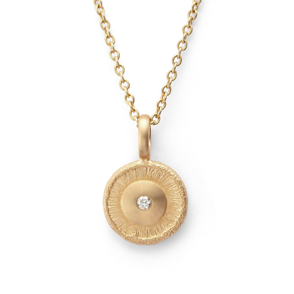 750/- Vedhænger mat/ struktureret, 0,02ct, från Bastian Inverun