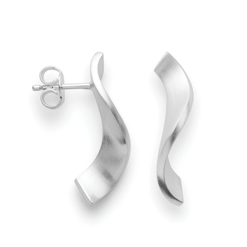 925/- øreringe, mat, från Bastian Inverun