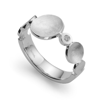 925/-ring, børstet/poleret, dia. 0,02ct W-SI, från Bastian Inverun