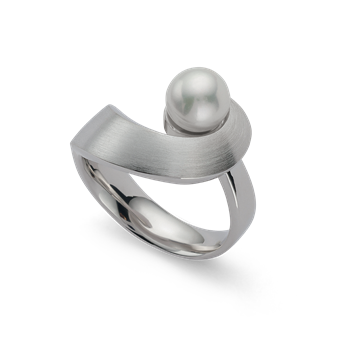 925/- ring, rh, matt/pol, kultur. perle2,89ct, från Bastian Inverun
