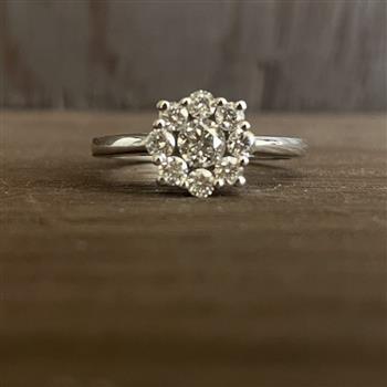 Ring 14 karat hvidguld BLOOM, från L&G