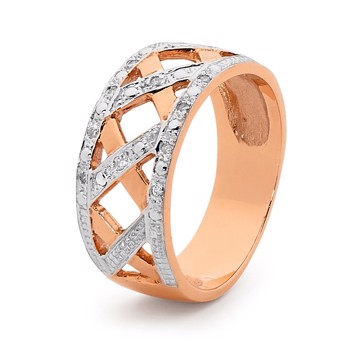 Diamond ring, from Bee