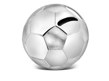 Sparebøsse fodboldf, sølvfarvet, från Noa Kids