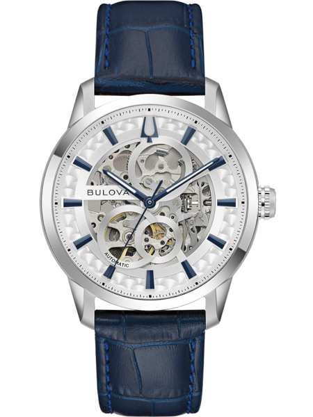 Bulova herrklocka med skeletturverk, blå rem och visare, synligt Bulova-märke på urtavlan.