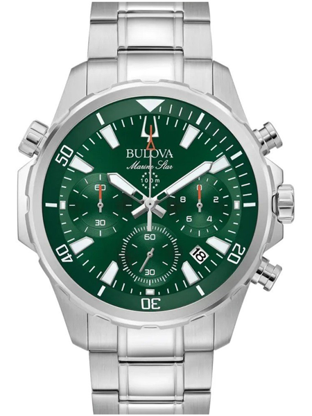 Grön urtavla, tre sub-urtavlor, text "Bulova", "Marine Star", "100m", metallarmband, märkta bezel.