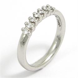 14 kt Toftegaard Alliance ring with 7 x 0,03 ct Wesselton VVS